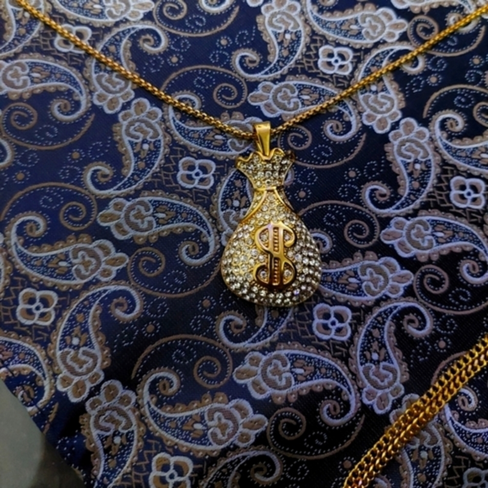 18K Gold Plated Money Bad Pendant Necklace With Crystals - Picture 3 of 15